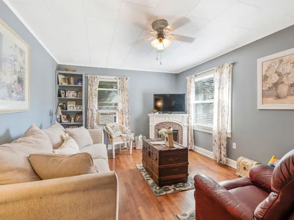 301 W Point Rd, Lawrenceburg, TN 38464