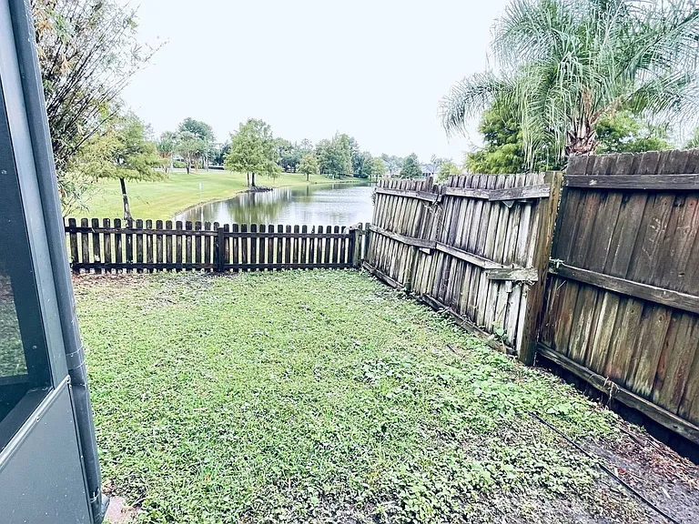 500 Lakescape Ct — Photo 18