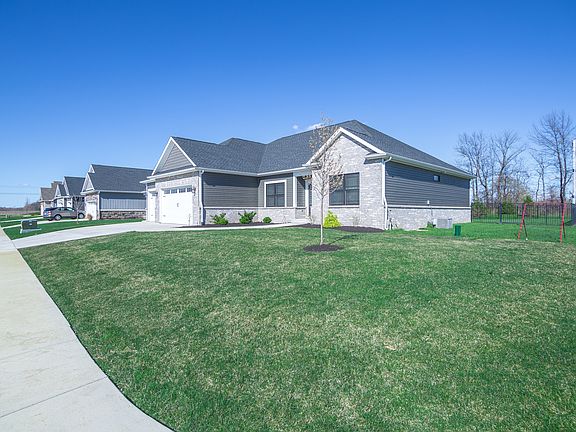 2nd image of 5927 Petunia Pl