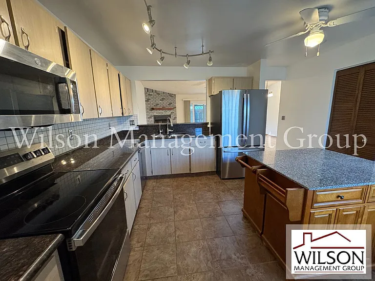 1420 Flamingo Dr — Photo 12