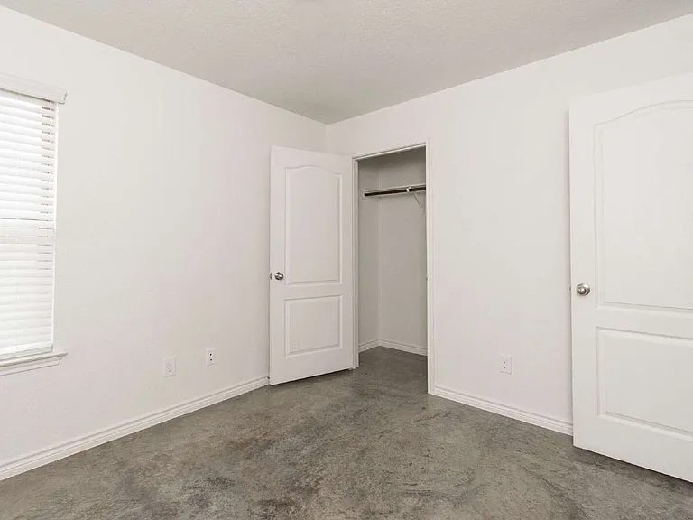 1004 Barbara Jordan St #B — Photo 12