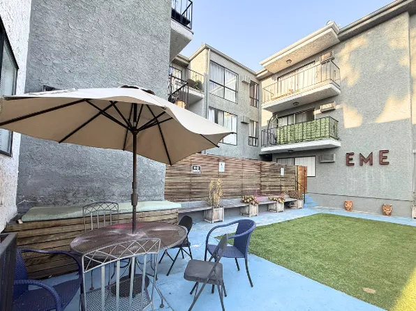 1420 North Mansfield Avenue - 205