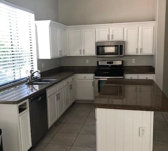 694 W Desert Broom Dr — Photo 10