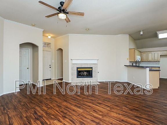 5th image of 10706 Robincreek Ln