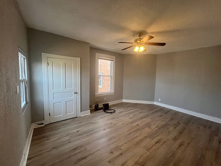 7429 Park Avenue — Photo 19