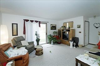 3rd image of 722 Bayberry Ln