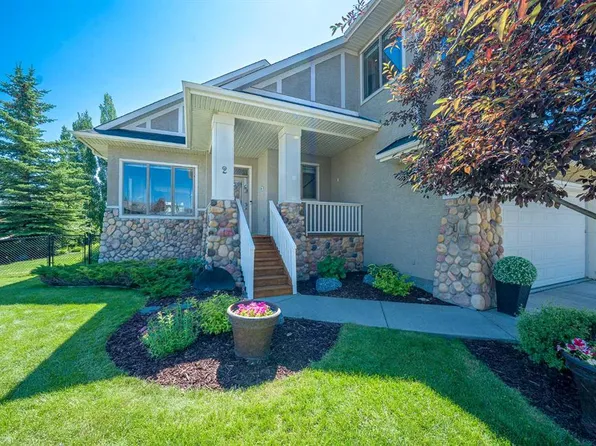2 W Discovery Ridge Hts SW, Calgary, AB T3H 5T1