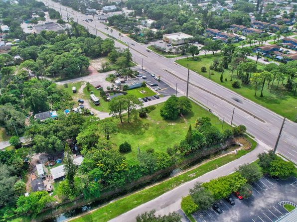 4526 S Military Trl, Lake Worth, FL 33463