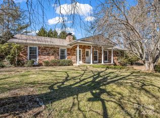 315 Tree Haven Blvd, Hendersonville, NC 28791