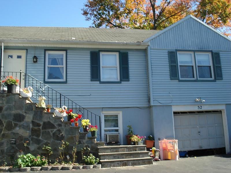 1st image of 52 Heather Dr
