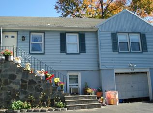 52 Heather Dr, Mahopac, NY 10541