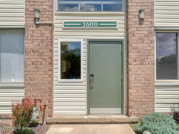 1611 Summit Poin, Scranton, PA 18508