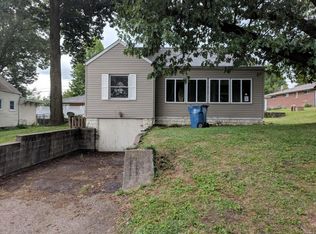 1209 Hazel Dr, Alton, IL 62002