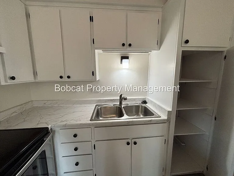 1501 N Edmonds Dr #A — Photo 8