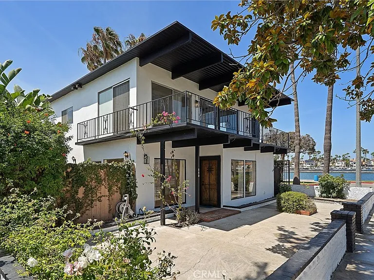337 La Verne Ave — Photo 12