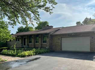 26980 N Pierre Dr, Mundelein, IL 60060