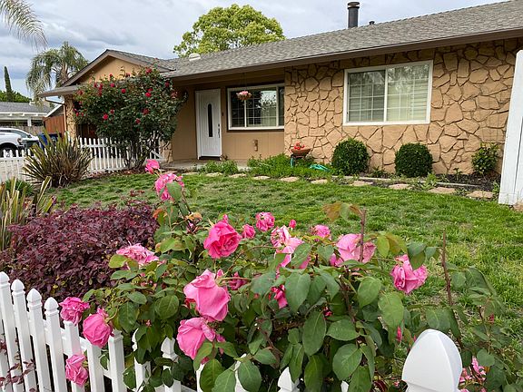 2nd image of 7222 Camel Rock Way