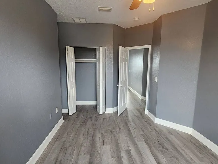 328 Dundee Dr — Photo 44
