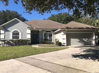 1820 Forest Creek Dr, Jacksonville, FL 32225