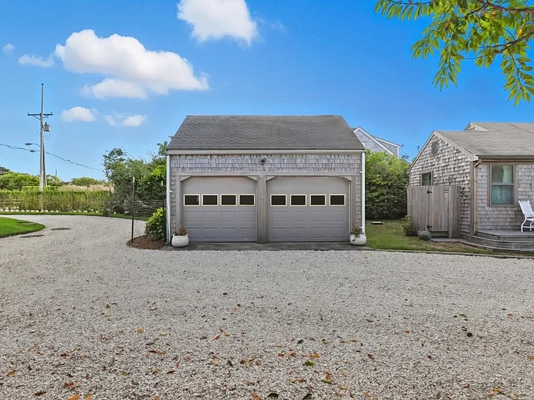 26 Tennessee Ave — Photo 34