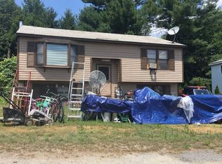 33 Halley Rd, Lowell, MA 01854