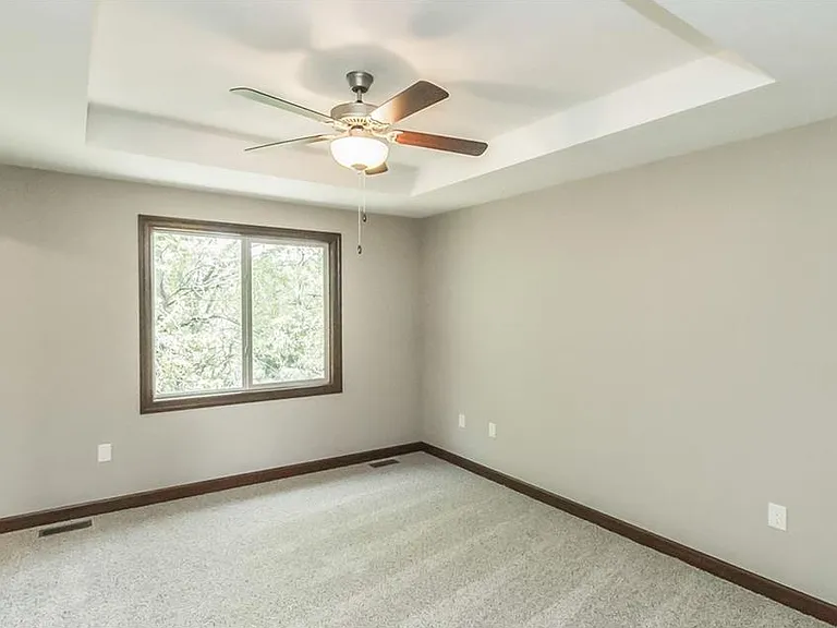 5302 SE 24th St — Photo 15