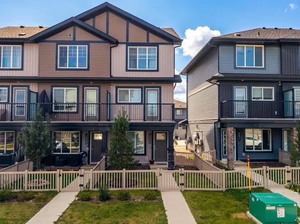 22709 84th Ave NW, Edmonton, AB T5T 4B4