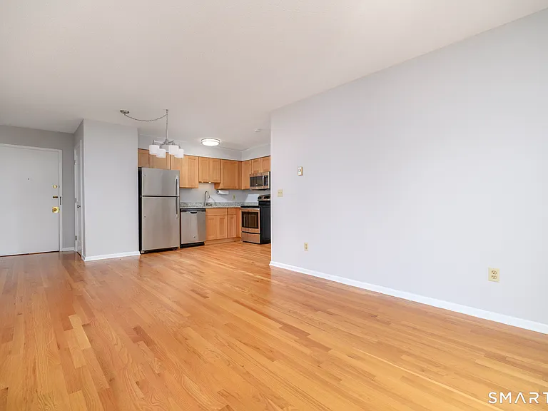 155 Short Beach Rd #201 — Photo 8