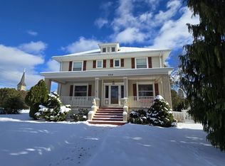 535 Maple St, Manistee, MI 49660