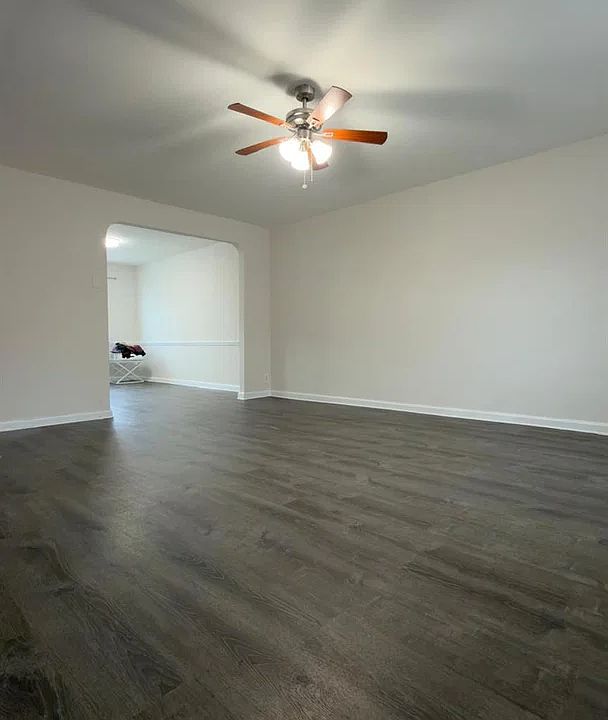 1st image of 18-20 Bell Blvd #1