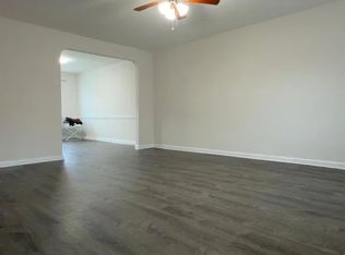 18-20 Bell Blvd #1, Bayside, NY 11360