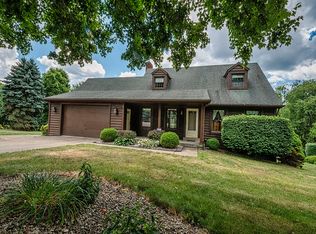 310 Evans Rd, Zelienople, PA 16063