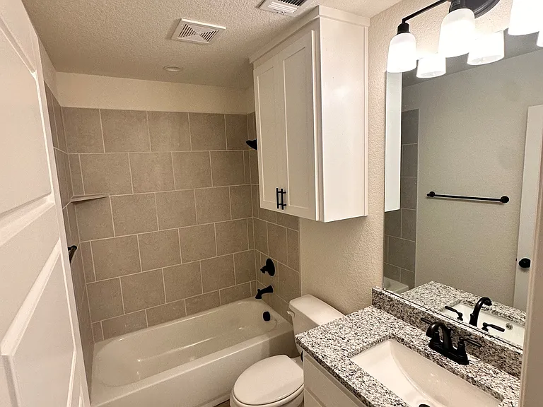 401 E Allen Ave — Photo 8