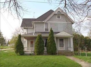 100 W Center St, Baileyville, IL 61007