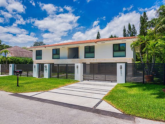 5th image of 8250 La Rampa St