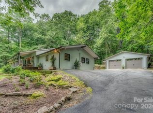 1367 Cardinal Rd, Brevard, NC 28712