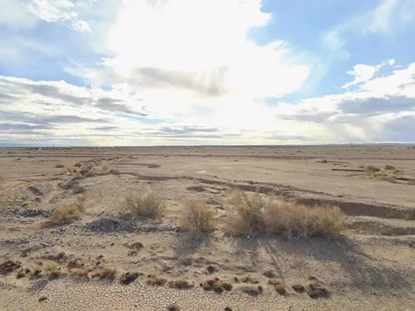 2058 Salton Dr, Thermal, CA 92274