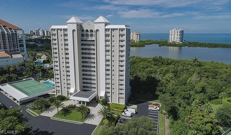 5501 Heron Point Dr #204 — Photo 23