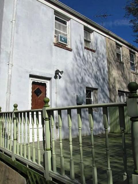2nd image of 604 Chetwood St #B
