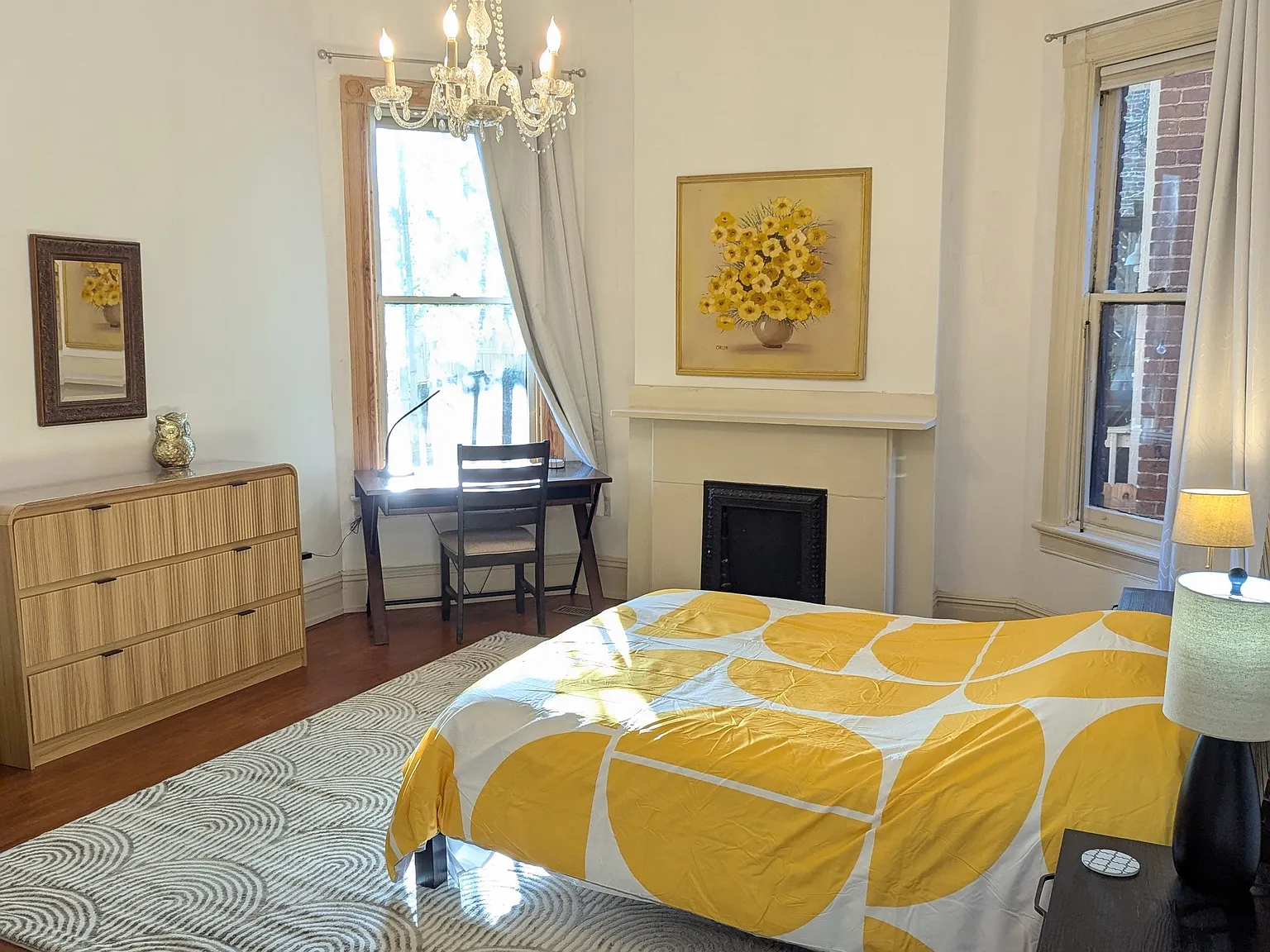 2 bed, 1100 sqft, $3,050 — Photo 1