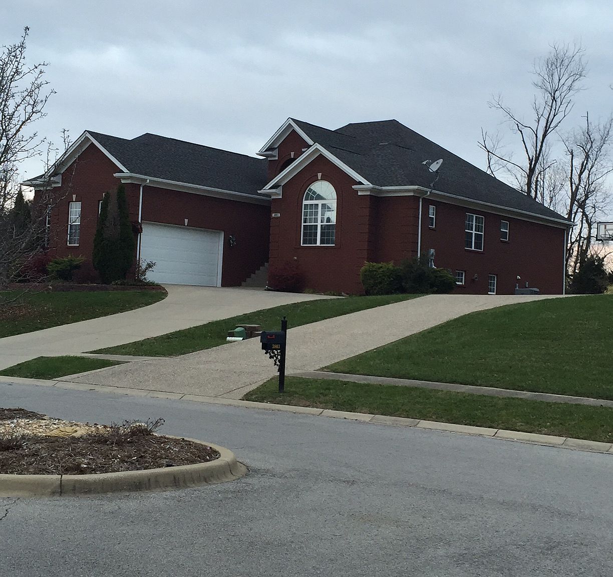 3801 Landherr Dr, Louisville, KY 40299 Zillow