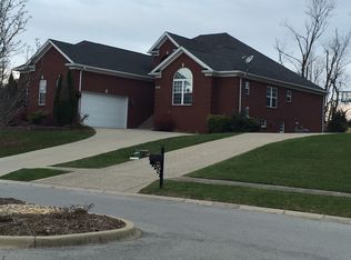 3801 Landherr Dr, Jeffersontown, KY 40299
