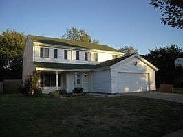 Home for Sale in BUFFALO GROVE, Illinois $264,900