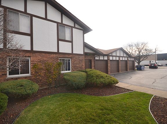 2nd image of 5008 W 122nd St APT 1A