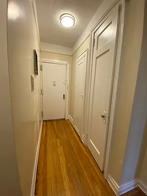 Rented by Lang Realty LLC | media 7