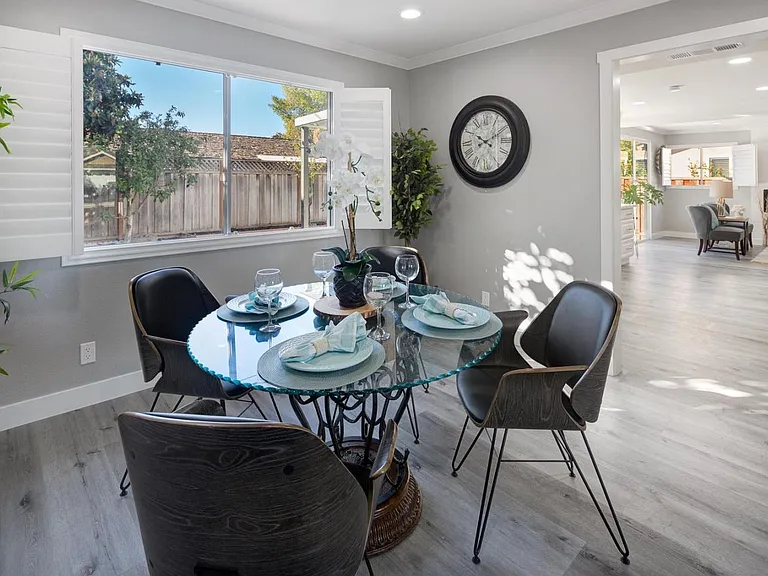 5875 Ettersberg Dr — Photo 6