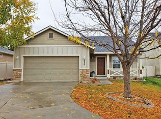 1036 W Pebblestone St, Meridian, ID 83646