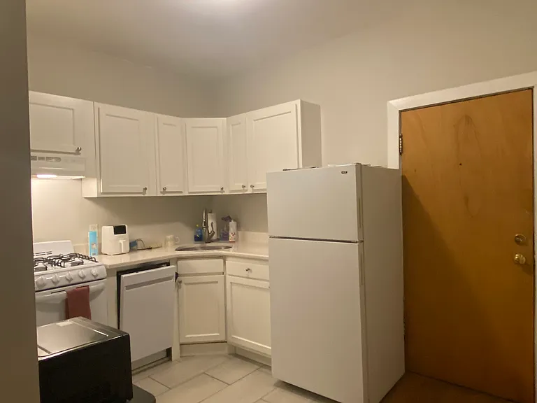 38 Hemenway St #4 — Photo 2