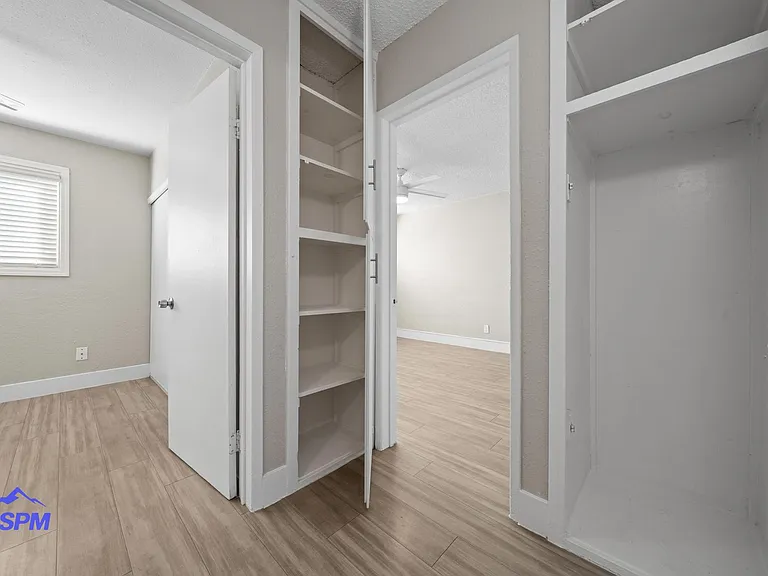 Willow Glen Apartments — Photo 12