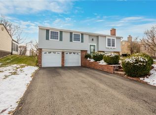 186 Sylvania Dr, Pittsburgh, PA 15236